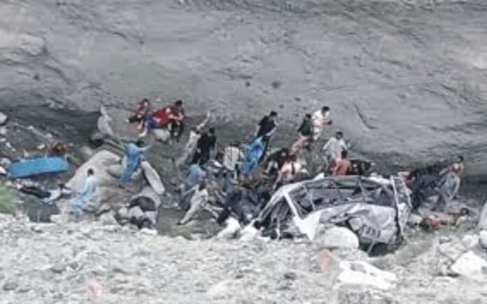 Gilgit: Wedding car falls into river, 6 people including groom die