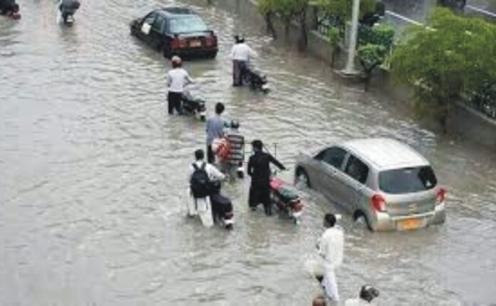 Islamabad: 6 people including 3 children rescued from floodwaters